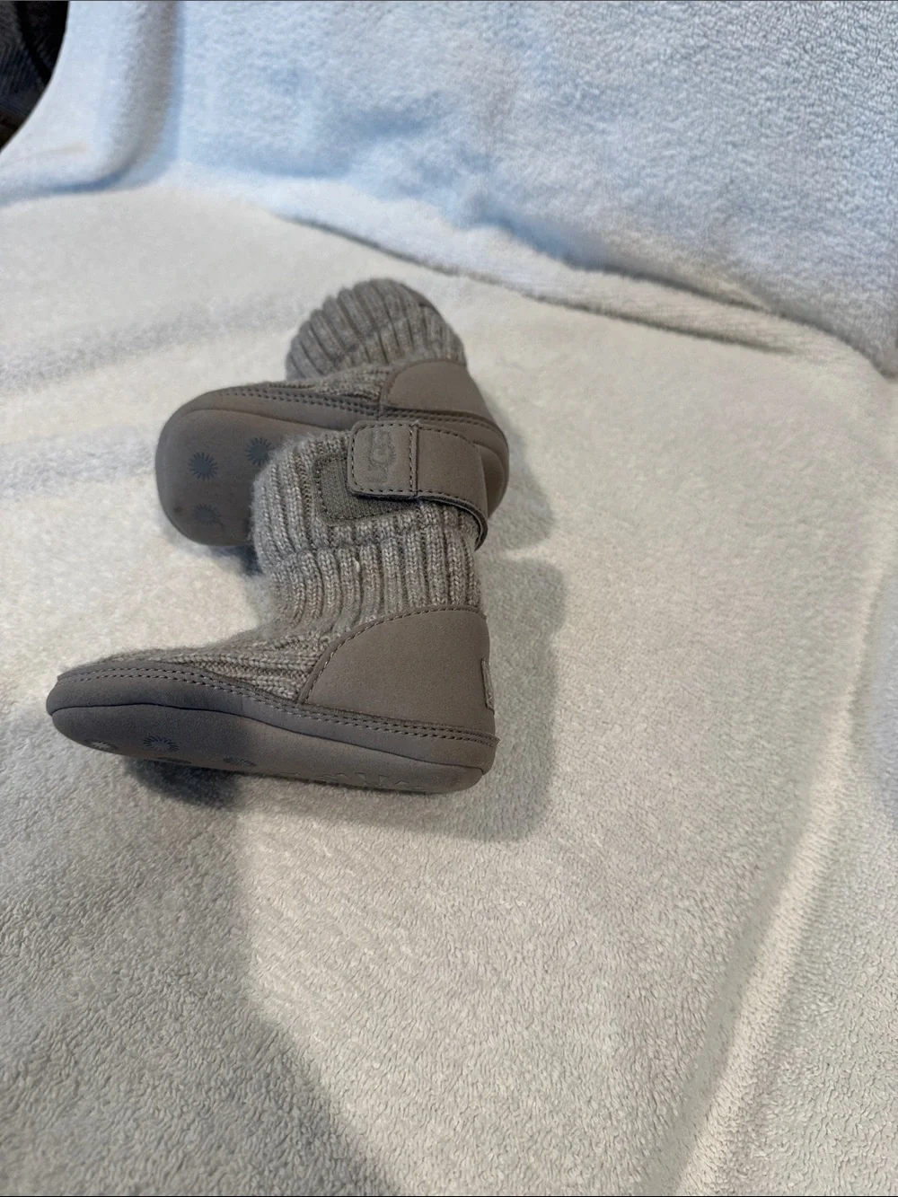 UGG Gray Ribbed Knit Baby Booties with Strap